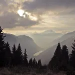 Chalet Micro-lodge, Le Petit Nid D'amour *