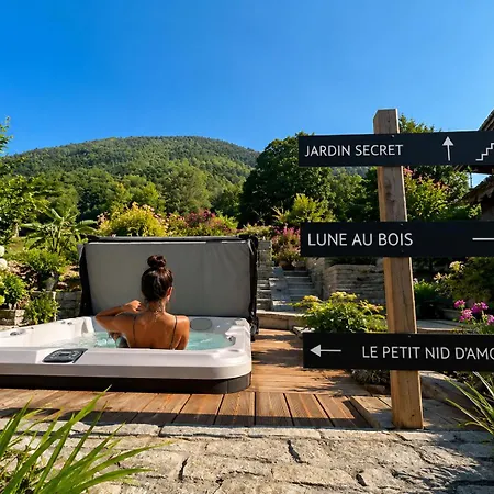 Micro-lodge, Le Petit Nid D'amour Chalet *