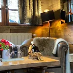 Micro-lodge, Le Petit Nid D'amour Alpesi faház Montriond