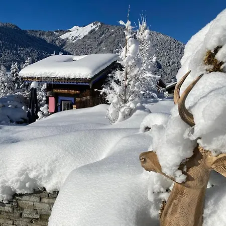 Chalet Micro-lodge, Le Petit Nid D'amour Montriond