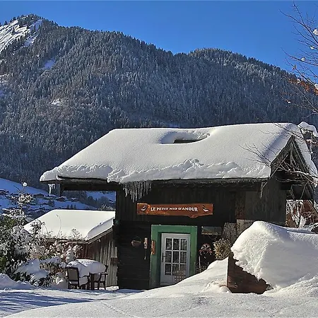 Micro-lodge, Le Petit Nid D'amour Alpstuga *