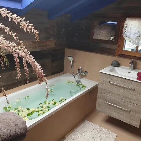 Micro-lodge, Le Petit Nid D'amour *